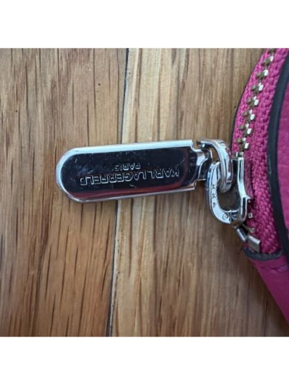 Karl Lagerfeld Paris Fuchsia Pink Key Ring Coin Purse Charm (A39) - Picture 2 of 6